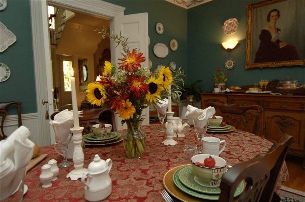 A B&B At The Edward Harris House Inn 羅徹斯特 外观 照片